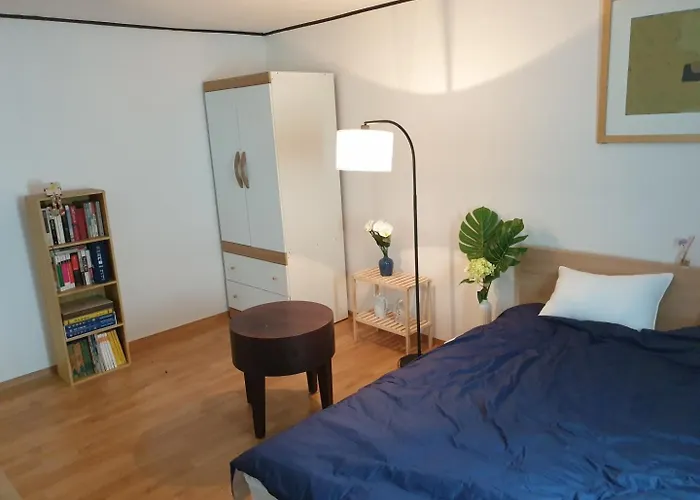 Jian House Отель типа "постель и завтрак" *