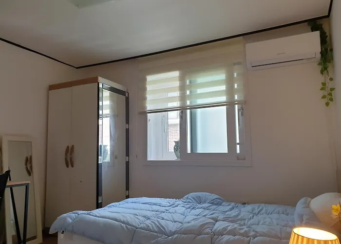 Jian House Отель типа "постель и завтрак"